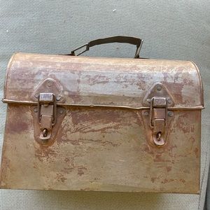 Vintage look lunchbox. Farmhouse decor